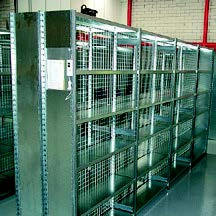 Staanders legbordstelling Epsilon - ca. 3000x388 mm (hxd)/gegalvaniseerd/perforaties om de 40 mm/gesloten staanders