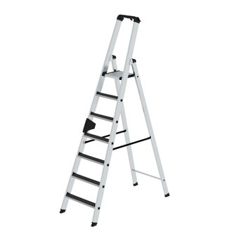 Aluminium trap eenzijdig oploopbaar met clip step R13 - werkhoogte 3.700 mm/platformhoogte 1.610 mm/aantal treden 7/belastbaar tot 150 kg