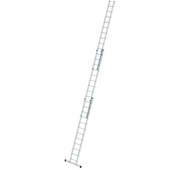 Aluminium 3-delige opsteekladder  - met stabilisatiebalk/werkhoogte 9.7 m/ladderlengte uitgeschoven 8.66 m/ladderlengte ingeschoven 3.62 m/aantal sporten 3x12/breedte ladder 500 mm