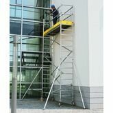 Rolsteiger met stabilisatoren type MultiTower 1T - platformmaat 0,60x2,50 m/platformhoogte 2,50 m /werkhoogte 4,50 m/steigerhoogte 3,50 m